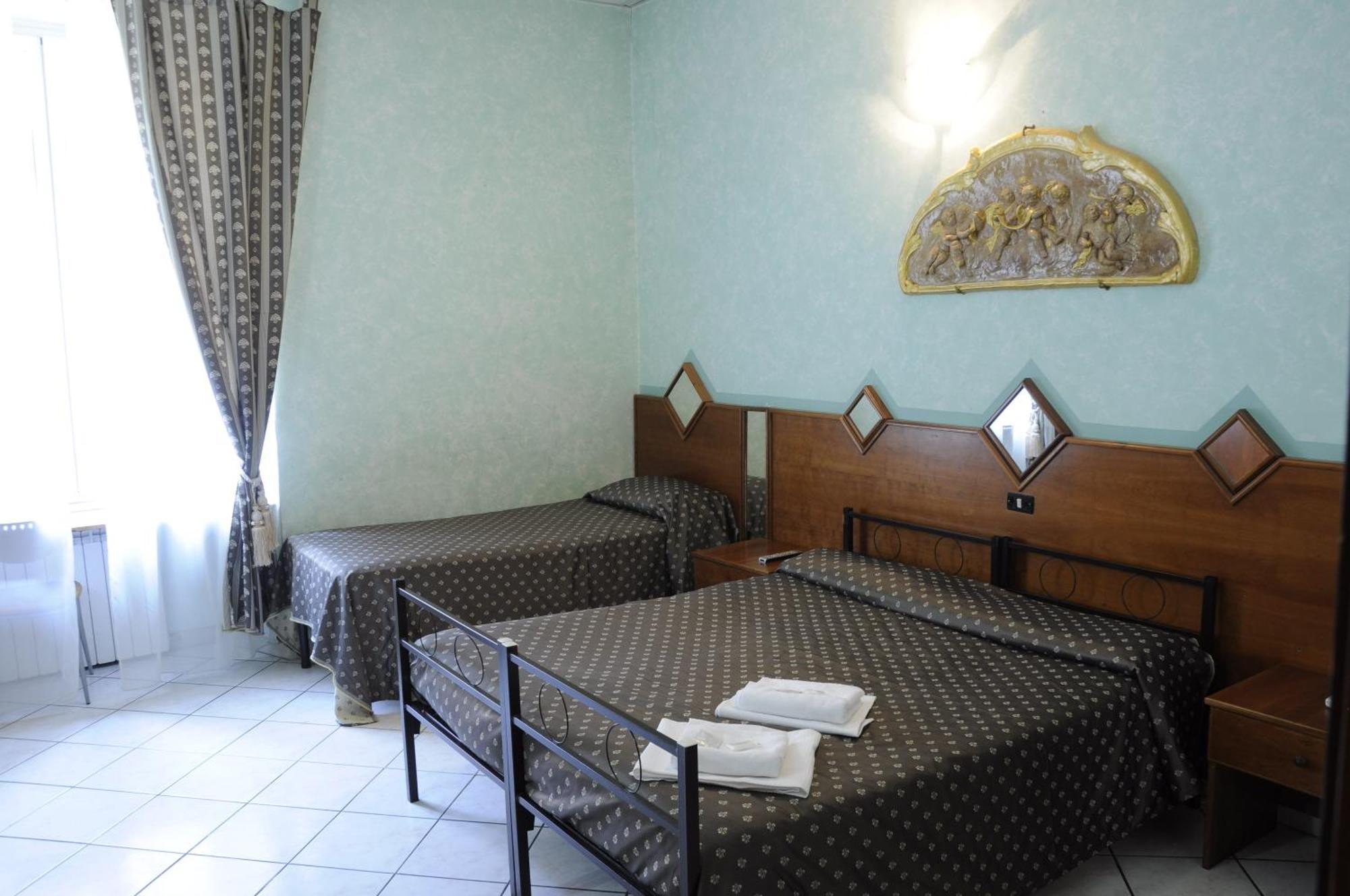 Hotel Farini Roma Phòng bức ảnh